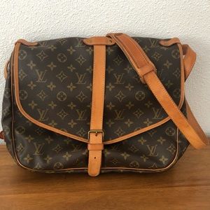 VINTAGE 1980s* Louis Vuitton Saumur 35 Saddle Bag